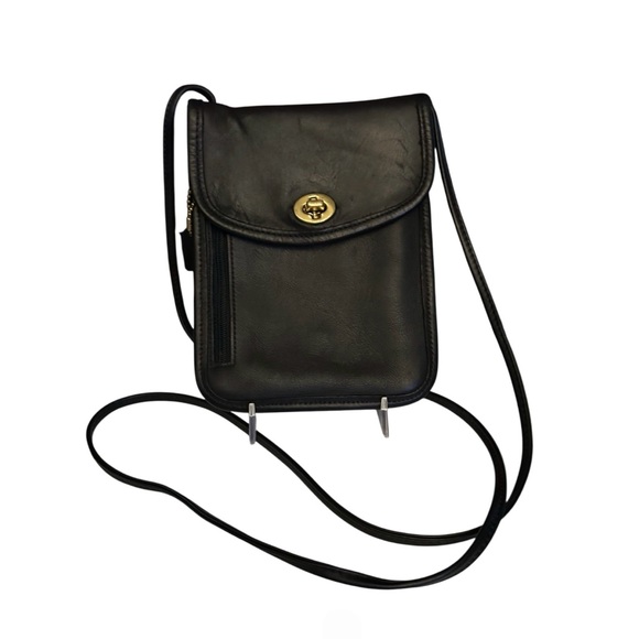 Vintage Coach Tourist Pouch Passport Hipster Crossbody #6908 – Black Leather - Picture 2 of 11